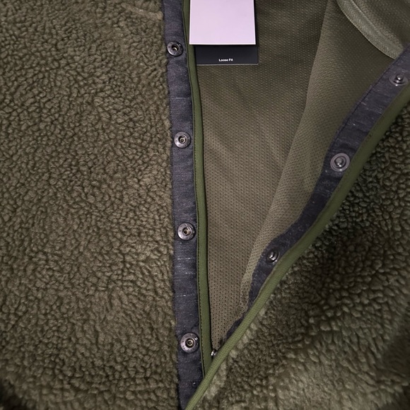 Nike Yoga Sherpa Pullover - Picture 5 of 9
